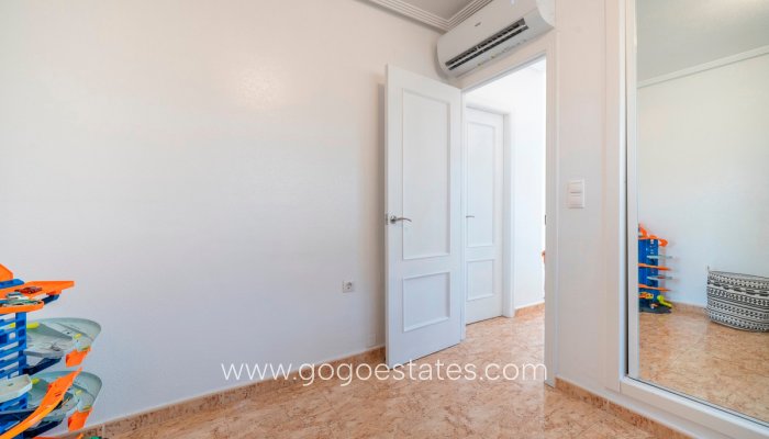 Te koop - Huis - Stadswoning - Guardamar del Segura - Guardamar del Segura Centro