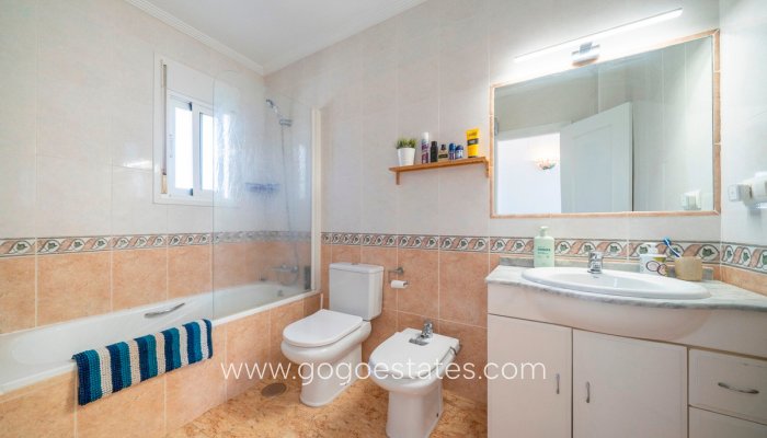 Te koop - Huis - Stadswoning - Guardamar del Segura - Guardamar del Segura Centro