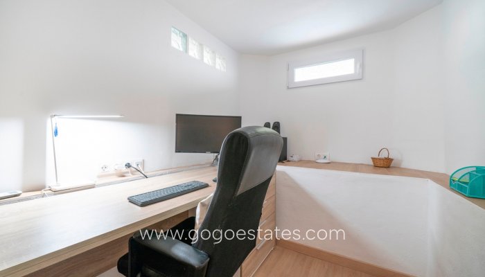 Te koop - Huis - Stadswoning - Guardamar del Segura - Guardamar del Segura Centro