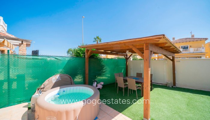 Te koop - Huis - Stadswoning - Guardamar del Segura - Guardamar del Segura Centro