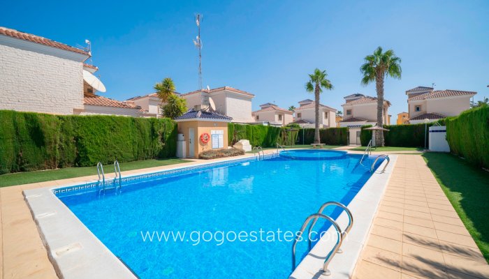 Te koop - Huis - Stadswoning - Guardamar del Segura - Guardamar del Segura Centro