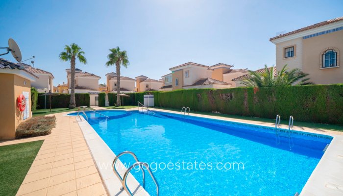 Te koop - Huis - Stadswoning - Guardamar del Segura - Guardamar del Segura Centro