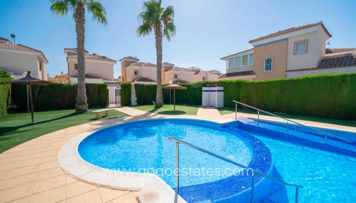 Te koop - Huis - Stadswoning - Guardamar del Segura - Guardamar del Segura Centro