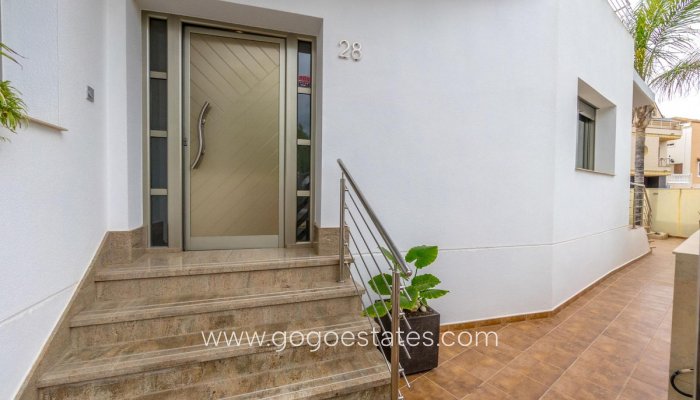 Te koop - Huis - Vrijstaande Villa - Rojales - Rojales Centro