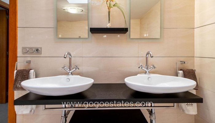 Te koop - Huis - Vrijstaande Villa - Rojales - Rojales Centro