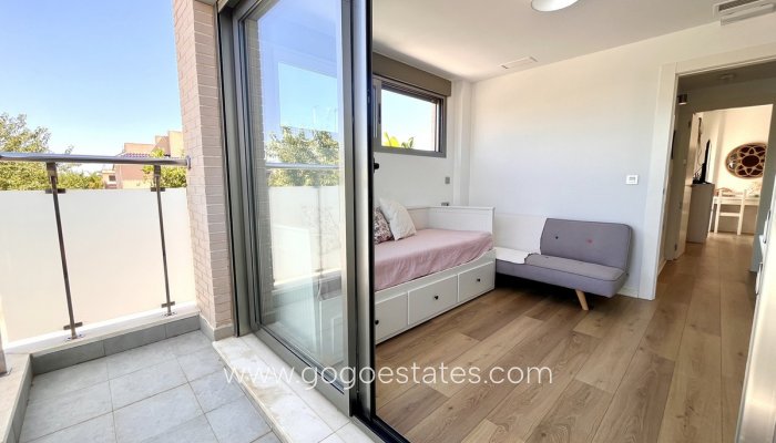 Te koop - Huis - Vrijstaande Villa - Pilar De La Horadada - Pilar de la Horadada Centro