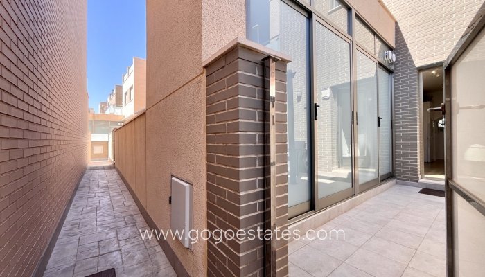 Te koop - Huis - Vrijstaande Villa - Pilar De La Horadada - Pilar de la Horadada Centro