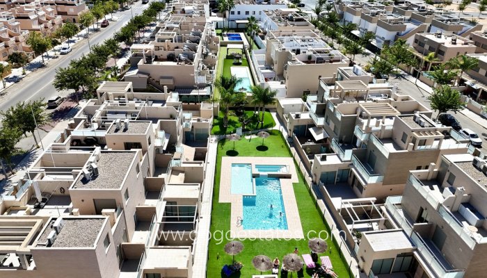 Te koop - Huis - Vrijstaande Villa - Pilar De La Horadada - Pilar de la Horadada Centro