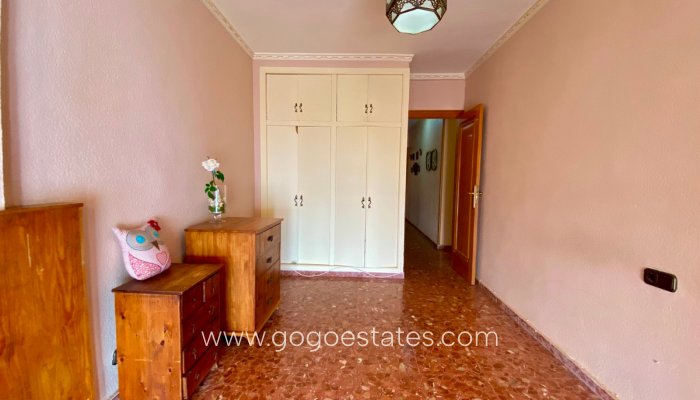 Te koop - Appartement - Appartement op de middelste verdieping - Torrevieja - Playa del Cura