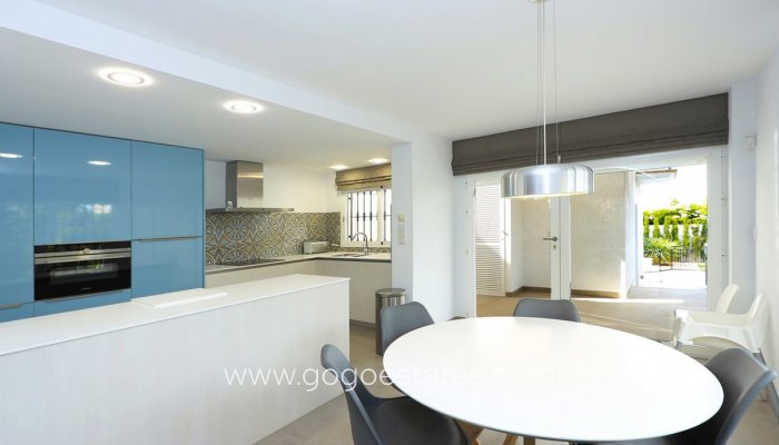 Te koop - Huis - Vrijstaande Villa - l'Alfas del Pi - Albir