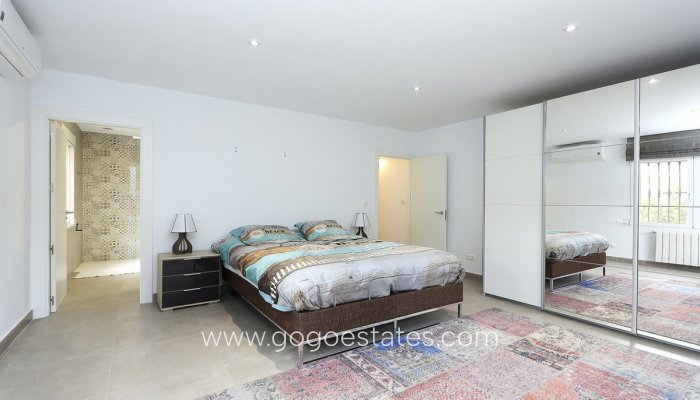 Te koop - Huis - Vrijstaande Villa - l'Alfas del Pi - Albir