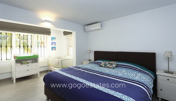 Te koop - Huis - Vrijstaande Villa - l'Alfas del Pi - Albir