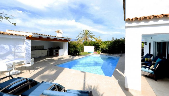 Te koop - Huis - Vrijstaande Villa - l'Alfas del Pi - Albir