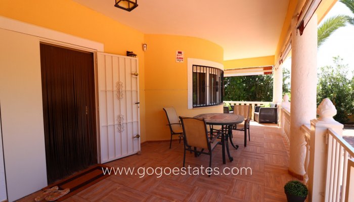 Te koop - Huis - Vrijstaande Villa - Catral - Catral Centro