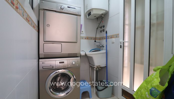 Te koop - Huis - Vrijstaande Villa - Catral - Catral Centro