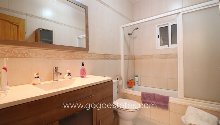 Te koop - Huis - Vrijstaande Villa - Catral - Catral Centro