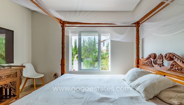 Te koop - Huis - Vrijstaande Villa - Teulada - Moraira