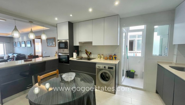 Te koop - Appartement - Appartement op de middelste verdieping - Torrevieja - Playa del Cura