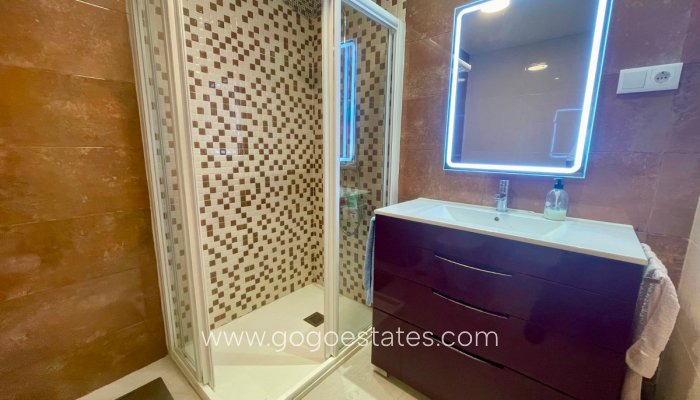 Te koop - Appartement - Appartement op de middelste verdieping - Torrevieja - Playa del Cura