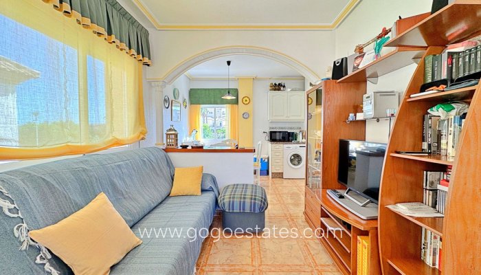 Te koop - Appartement - Appartement op de middelste verdieping - Orihuela - La Zenia