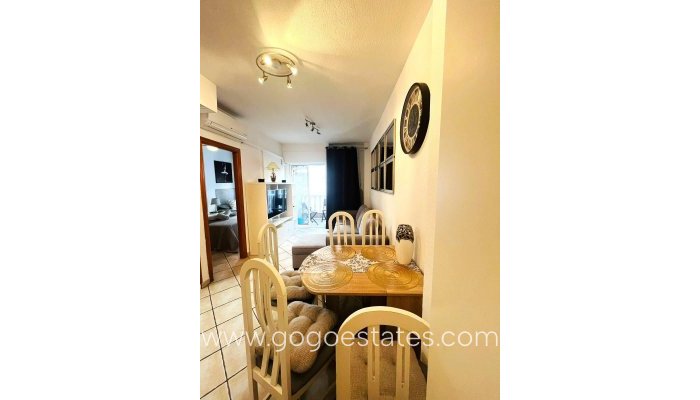 Te koop - Appartement - Appartement op de middelste verdieping - Torrevieja - Torrevieja Centro