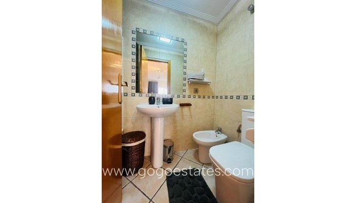 Te koop - Appartement - Appartement op de middelste verdieping - Torrevieja - Torrevieja Centro