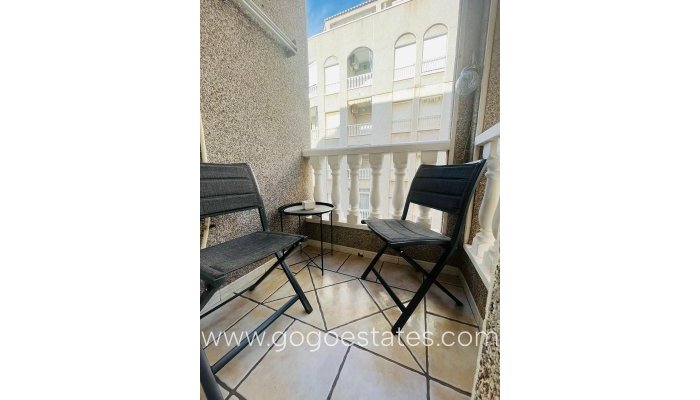 Te koop - Appartement - Appartement op de middelste verdieping - Torrevieja - Torrevieja Centro