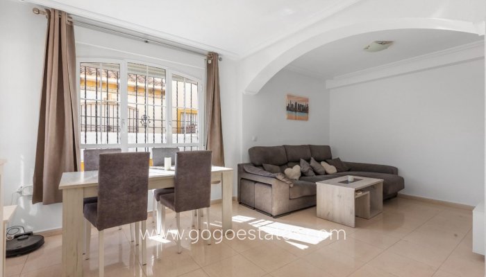 Te koop - Huis - Halfvrijstaande woning - Orihuela - Orihuela Centro