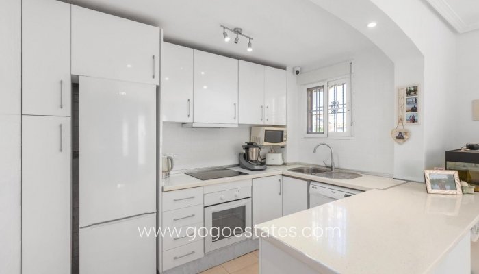 Te koop - Huis - Halfvrijstaande woning - Orihuela - Orihuela Centro