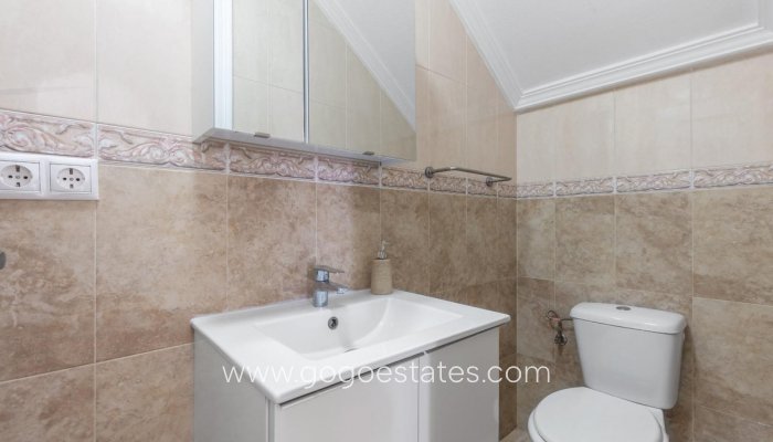 Te koop - Huis - Halfvrijstaande woning - Orihuela - Orihuela Centro