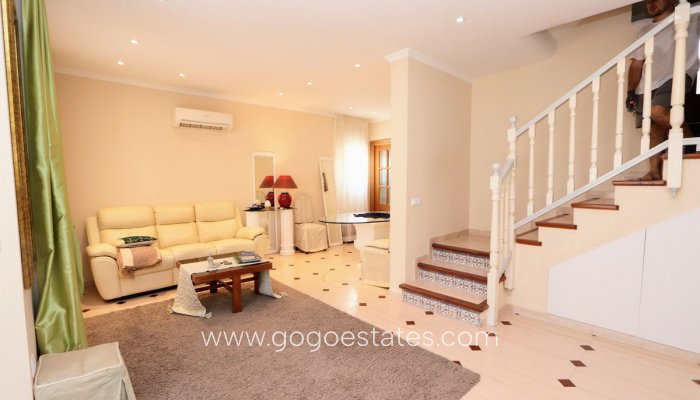 Revente - Maison - Maison mitoyenne - Torrevieja - Torrevieja Centro