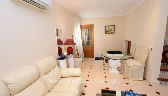 Revente - Maison - Maison mitoyenne - Torrevieja - Torrevieja Centro