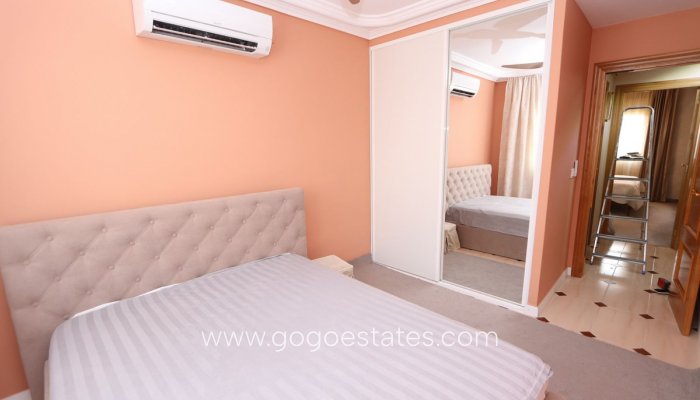 Revente - Maison - Maison mitoyenne - Torrevieja - Torrevieja Centro