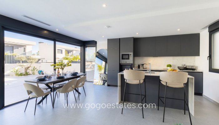 Te koop - Huis - Vrijstaande Villa - Algorfa - La finca golf