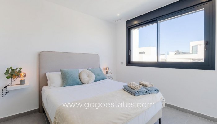 Te koop - Huis - Vrijstaande Villa - Algorfa - La finca golf