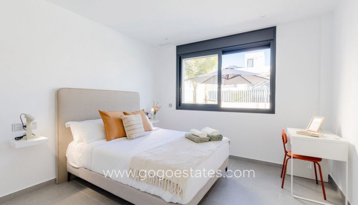 Te koop - Huis - Vrijstaande Villa - Algorfa - La finca golf