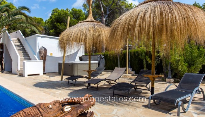 Te koop - Huis - Vrijstaande Villa - Benissa - La Fustera