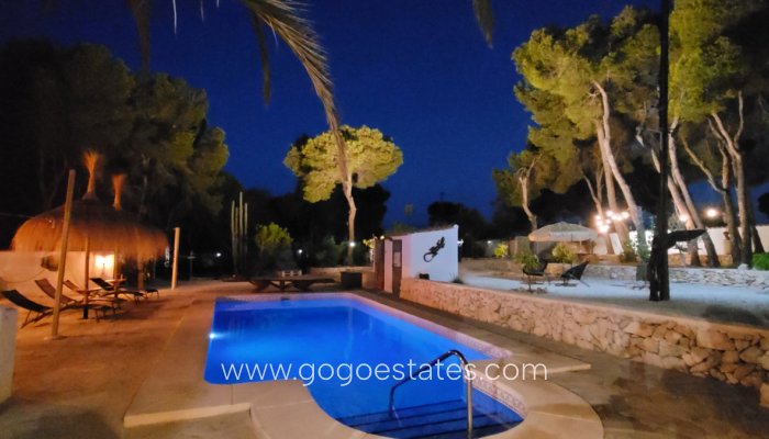 Te koop - Huis - Vrijstaande Villa - Benissa - La Fustera