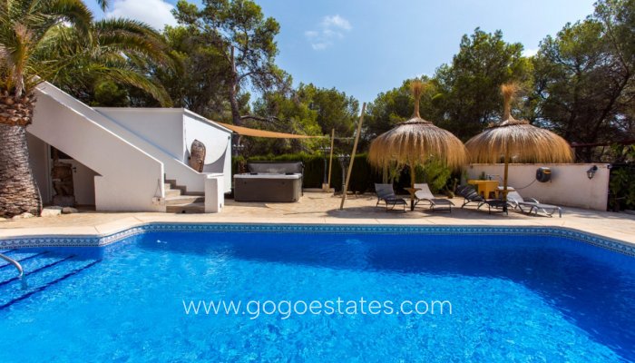 Te koop - Huis - Vrijstaande Villa - Benissa - La Fustera