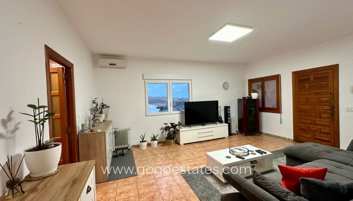 Te koop - Huis - Vrijstaande Villa - Novelda - Estación