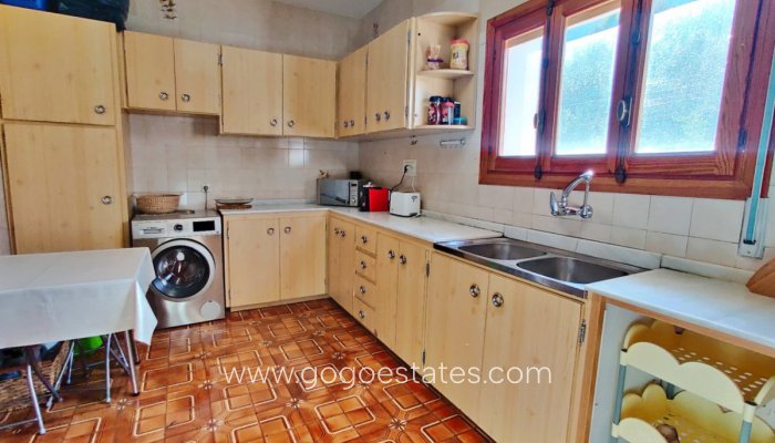 Te koop - Huis - Vrijstaande Villa - Novelda - Estación