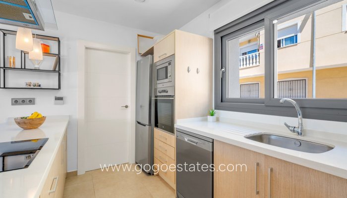 Te koop - Huis - Stadswoning - Formentera de Segura - Formentera Del Segura