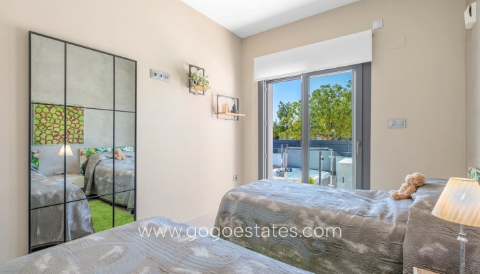 Te koop - Huis - Stadswoning - Formentera de Segura - Formentera Del Segura