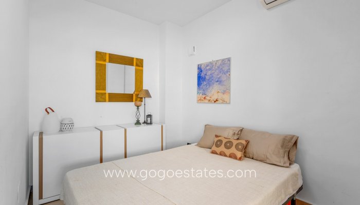 Te koop - Huis - Stadswoning - Formentera de Segura - Formentera Del Segura