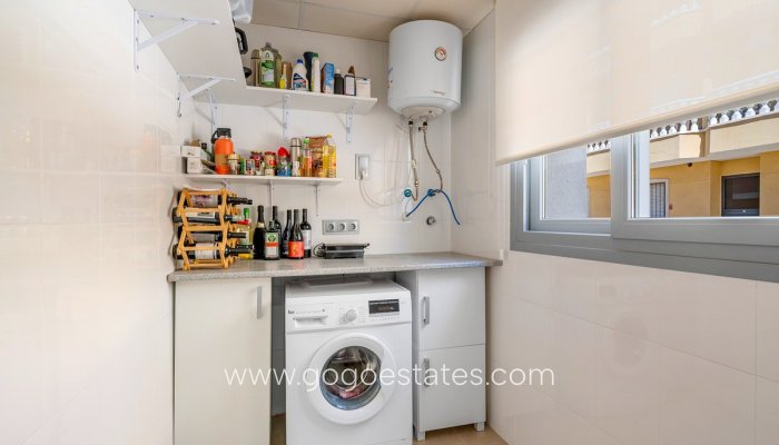 Te koop - Huis - Stadswoning - Formentera de Segura - Formentera Del Segura