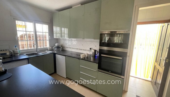 Te koop - Huis - Vrijstaande Villa - Orihuela - Playa Flamenca