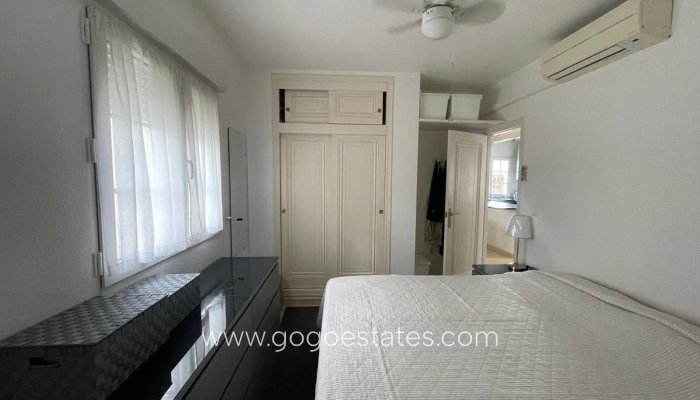 Te koop - Huis - Vrijstaande Villa - Orihuela - Playa Flamenca