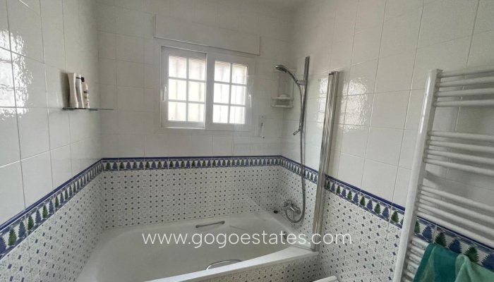 Te koop - Huis - Vrijstaande Villa - Orihuela - Playa Flamenca