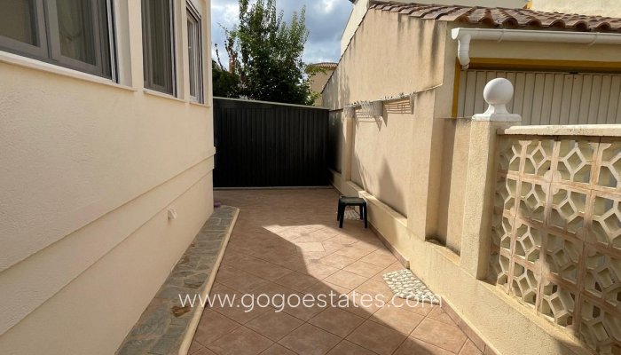 Te koop - Huis - Vrijstaande Villa - Orihuela - Playa Flamenca