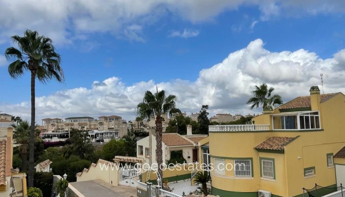 Te koop - Huis - Vrijstaande Villa - Orihuela - Playa Flamenca